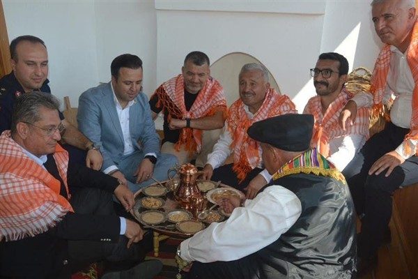 Kavaklıdere il&ccedil;esinde geleneksel hale gelen Kurucuova Keşkek Festivali&rsquo;nin altıncısı, Kavaklıdere
