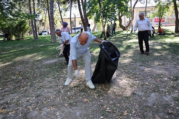 Maltepe Parkı ile Yaşam Parkı g&uuml;zergahında d&uuml;zenlenen etkinlikte, Mehmet &Ccedil;ini
