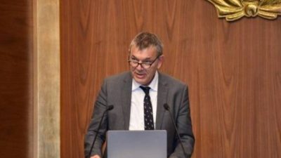 UNRWA Genel Komiseri Lazzarini, Gazze'de hi&ccedil;bir yerin g&uuml;venli olmadığını belirterek,