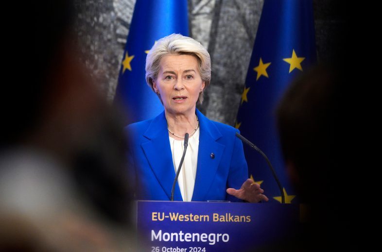 Avrupa Komisyonu Başkanı Leyen, Belarus'ta siyasi tutukluların serbest bırakılmasının sevindirici