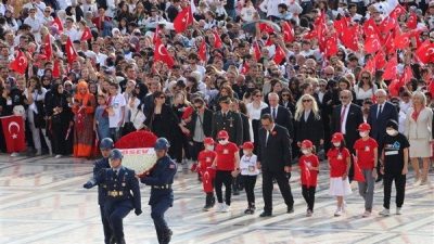 L&Ouml;SEV, 4 Ekim Cumartesi g&uuml;n&uuml;, 14.00&rsquo;de kayıtlı aileleri, iyileşmiş gen&ccedil;leri,