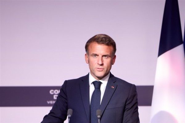 Fransa Cumhurbaşkanı Macron,&nbsp; Rusya'nın Polonya'ya y&ouml;nelik İHA saldırılarının ardından, NATO