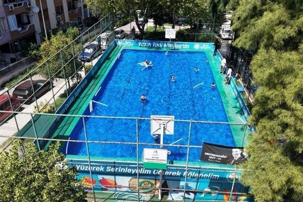 Manisa B&uuml;y&uuml;kşehir Belediyesi, il genelinde 11 farklı noktada kurduğu portatif