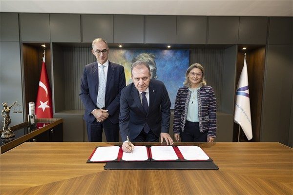 İmza, T&uuml;rkiye Belediyeler Birliği Başkan Vekili ve Mersin B&uuml;y&uuml;kşehir Belediye