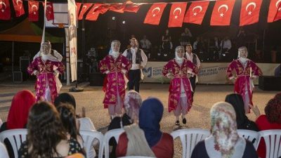 K&uuml;lt&uuml;r ve Sosyal İşler Dairesi Başkanlığı b&uuml;nyesindeki Halk Oyunları Topluluğu&rsquo;nun