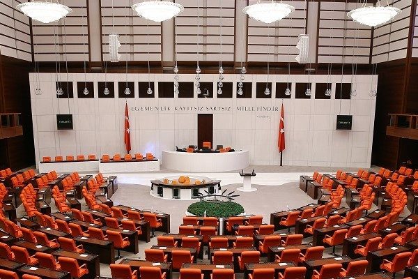 Komisyonun 10. toplantısında Prof. Dr. Havva K&ouml;k Arslan, Prof. Dr.
