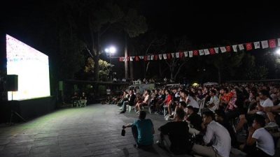 Bornova Belediye Başkanı &Ouml;mer Eşki, &ldquo;12 Dev Adam&rsquo;ın final başarısı