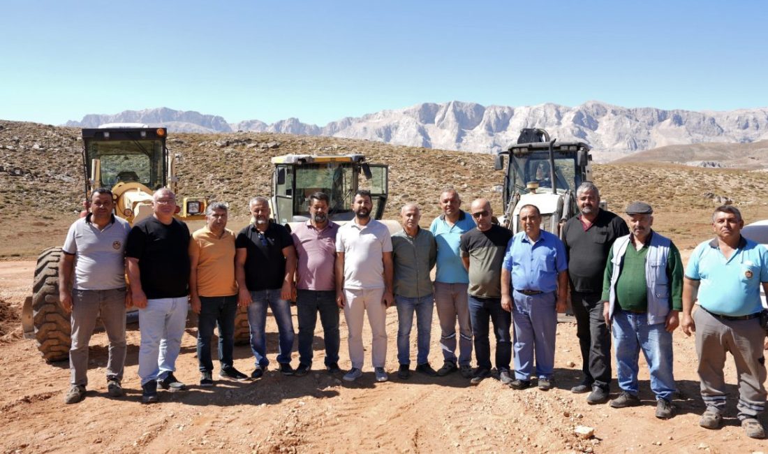 Alanya Belediyesi Fen İşleri M&uuml;d&uuml;rl&uuml;ğ&uuml; tarafından , yayla yollarındaki bakım,