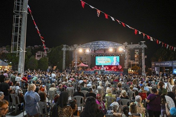 73 hemşeri, k&uuml;lt&uuml;r ve dayanışma derneğinin katkısıyla s&uuml;ren festivalin bu