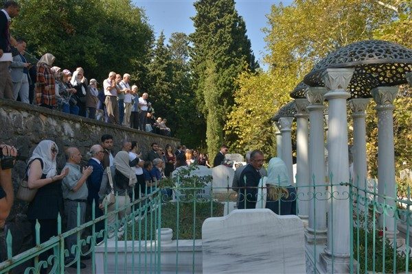 T&ouml;rene, Bursa B&uuml;y&uuml;kşehir Belediye Başkanı Mustafa Bozbey&rsquo;i temsilen Kent Tarihi