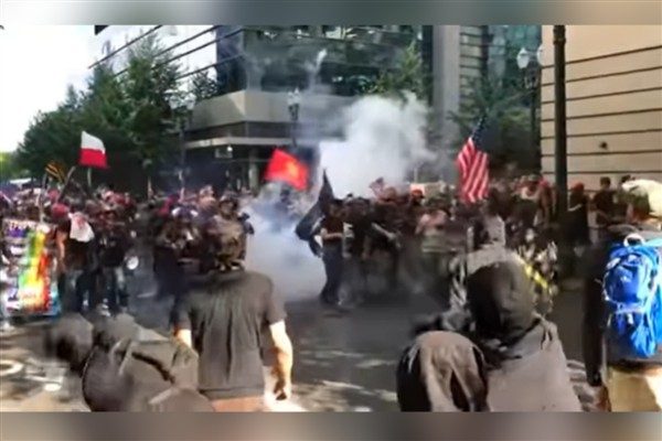 Sağcı bir siyaset&ccedil;i ve Trump'ın g&uuml;&ccedil;l&uuml; bir m&uuml;ttefiki olan Orb&aacute;n,