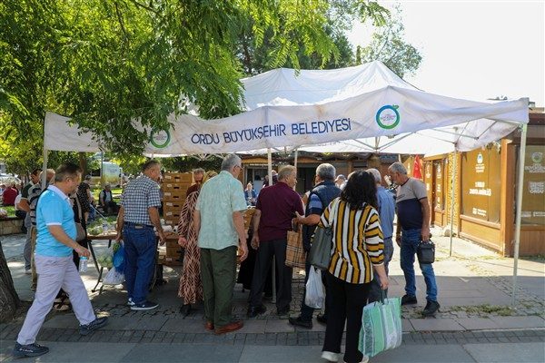 &Ouml;nceki yıllardan farklı olarak &uuml;retim desenini genişleten B&uuml;y&uuml;kşehir Belediyesi bu