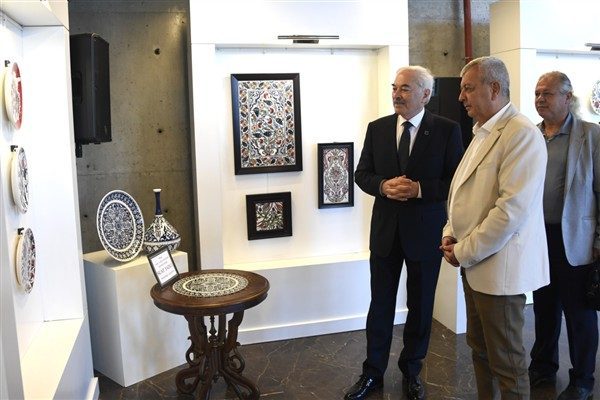 Bursa&rsquo;da yaşayan Mehmet Tark&ccedil;ıoğlu, emekli olduktan sonra &ccedil;inicilikle uğraşmaya başladı.