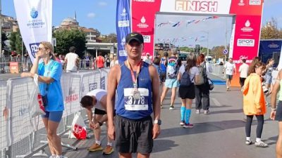 Trabzon B&uuml;y&uuml;kşehir Belediyespor&rsquo;un sporcusu Emrah &Ouml;zt&uuml;rk, İstanbul B&uuml;y&uuml;kşehir Belediyesi iştiraki