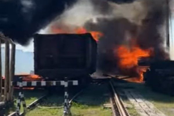 Yerel yetkililer, Kremlin'in Ukrayna'nın ana altyapı arterini, yani &uuml;lkeyi ayakta