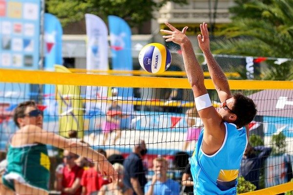 İtalya'nın Corigliano Rossano kentinde d&uuml;zenlenen CEV U18 Plaj Voleybolu Avrupa