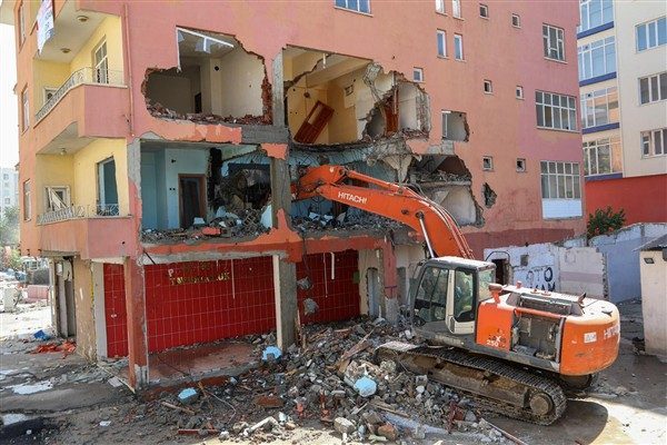 B&uuml;y&uuml;kşehir Belediyesi kentin &ouml;nemli caddelerinden biri olan Fevzi &Ccedil;akmak Caddesi&rsquo;ndeki