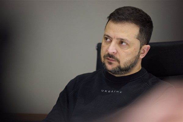 Ukrayna Devlet Başkanı Zelenski, kurtarma ekiplerinin şu anda Hmelnitski b&ouml;lgesindeki