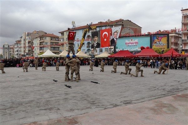 Karaman Valiliğinden yapılan a&ccedil;ıklamaya g&ouml;re&nbsp;29 Ekim Cumhuriyet Bayramı'nın 102'nci Yıl