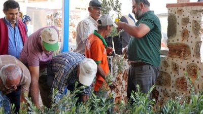 Aliefendi Mahallesi&rsquo;nde yangından zarar g&ouml;ren 101 vatandaşa 3 bin 400