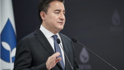 DEVA Partisi Genel Başkanı&nbsp;Ali Babacan, 25 yaş altı gen&ccedil;ler arasında