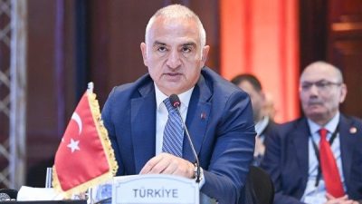 K&uuml;lt&uuml;r ve Turizm Bakanı Mehmet Nuri Ersoy, Diyanet İşleri Başkanlığı