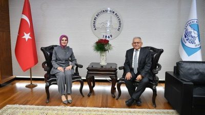 Kayseri B&uuml;y&uuml;kşehir Belediye Başkanı Memduh B&uuml;y&uuml;kkılı&ccedil;, bir dizi program dolayısıyla