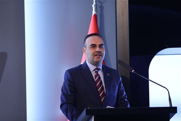 Sanayi ve Teknoloji Bakanı Kacır, Aliya İzzetbegovi&ccedil;&rsquo;in&nbsp;halkının inancına, onuruna ve