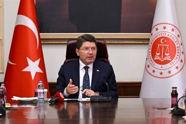Adalet Bakanı Tun&ccedil;, Bartın ziyareti kapsamında, yapımında sona gelinen 400