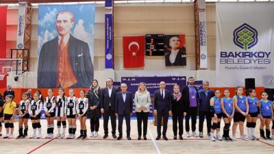 Toplam 16 bin metrekare alana sahip Atak&ouml;y Sanat&ccedil;ılar Parkı i&ccedil;inde