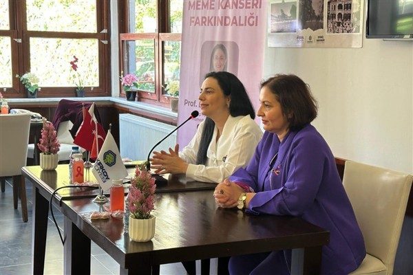 Bakırk&ouml;y Belediyesi, ekim ayının &ldquo;Meme Kanseri Farkındalık Ayı&rdquo; kapsamında toplumda