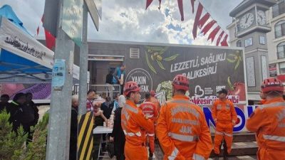 Balıkesir&rsquo;in Sındırgı il&ccedil;esinde meydana gelen depremin hemen ardından Balıkesir B&uuml;y&uuml;kşehir