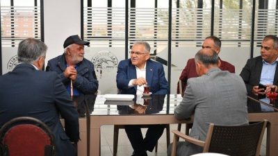 B&uuml;y&uuml;kşehir Belediye Başkanı Memduh B&uuml;y&uuml;kkılı&ccedil;, Talas il&ccedil;esi kırsal mahallelerinde B&uuml;y&uuml;kşehir