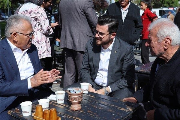 Kayseri B&uuml;y&uuml;kşehir Belediye Başkanı B&uuml;y&uuml;kkılı&ccedil;, AK Parti Kayseri İl Başkanı