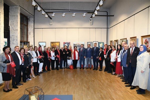 Trabzon B&uuml;y&uuml;kşehir Belediye Başkanı Ahmet Metin Gen&ccedil;, Femin-Art Uluslararası Kadın