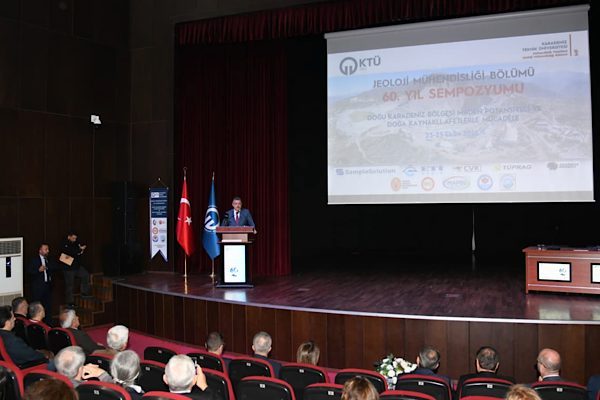 Trabzon B&uuml;y&uuml;kşehir Belediye Başkanı&nbsp;Ahmet Metin Gen&ccedil;, Karadeniz Teknik &Uuml;niversitesi (KT&Uuml;)