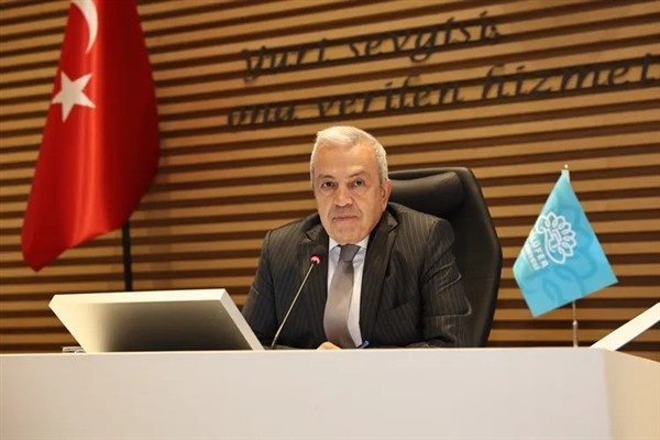 Nil&uuml;fer Belediye Başkanı Şadi &Ouml;zdemir, sabah saatlerinde g&ouml;zaltına alınan Nil&uuml;fer