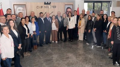 Nil&uuml;fer Belediye Başkanı Şadi &Ouml;zdemir, CHP Nil&uuml;fer İl&ccedil;e Başkanlığı&rsquo;na yeniden