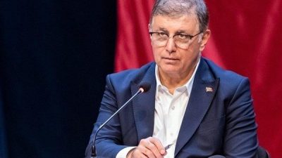 İzmir B&uuml;y&uuml;kşehir Belediye Başkanı Tugay, Gaziemir Fuar İzmir&rsquo;de d&uuml;zenlenen 8&rsquo;inci
