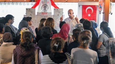 Cumhuriyet&rsquo;in 102. yılı kutlamaları kapsamında Bornova Belediyesi, Belkahve Ata Anı