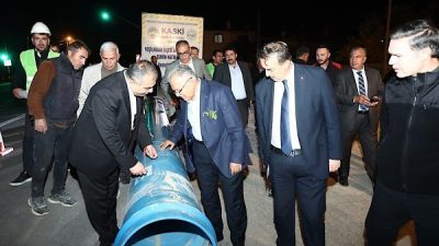 Kayseri B&uuml;y&uuml;kşehir Belediye Başkanı Dr. Memduh B&uuml;y&uuml;kkılı&ccedil;, Yeşilhisar il&ccedil;esi &Ccedil;ayır&ouml;z&uuml;