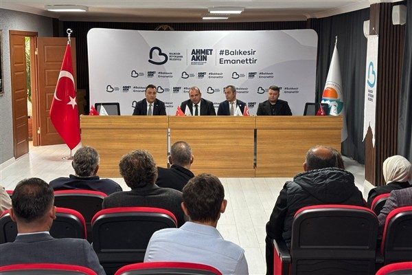 Muhtarlarla koordinasyon toplantısının yeni durağı Marmara Adası oldu. Balıkesir B&uuml;y&uuml;kşehir