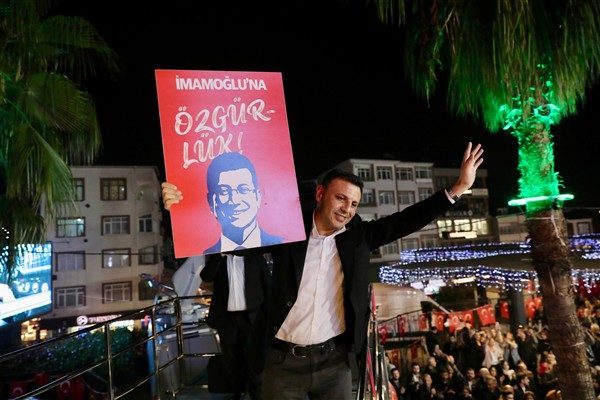 CHP Genel Başkanı &Ouml;zg&uuml;r &Ouml;zel&rsquo;in, Ekrem İmamoğlu ve arkadaşlarının tutuklanmasının