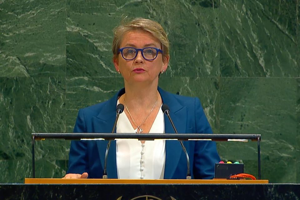İngiltere Dışişleri Bakanı Yvette Cooper, Gazze&rsquo;de bug&uuml;n yaşanan şiddet tırmanışına