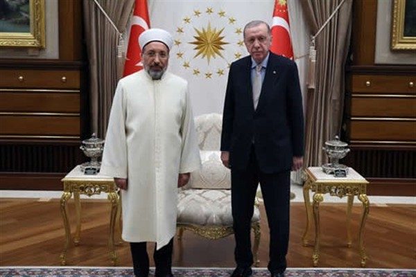 Cumhurbaşkanı Recep Tayyip Erdoğan, Diyanet İşleri Başkanı Safi Arpaguş'u Cumhurbaşkanlığı