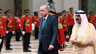 Cumhurbaşkanı Recep Tayyip Erdoğan, Kuveyt Emiri Şeyh Mişal El Ahmed
