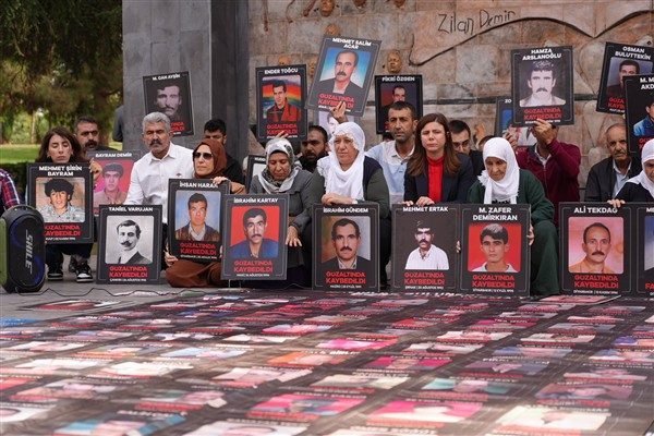 Diyarbakır B&uuml;y&uuml;kşehir Eş Başkanları Serra Bucak ve Doğan Hatun ile