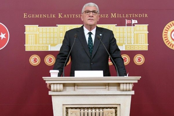 İYİ Parti Genel Başkanı Dervişoğlu, bir kız &ccedil;ocuğunun g&ouml;zlerindeki umudun,