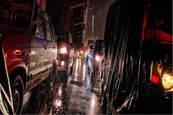 MGM&rsquo;den yapılan değerlendirmeye g&ouml;re, Pazar g&uuml;n&uuml; Doğu Karadeniz&rsquo;de g&ouml;r&uuml;lecek sağanak