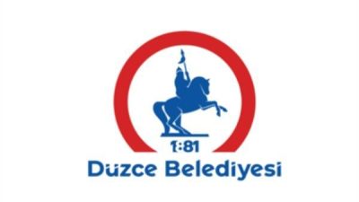 D&uuml;zce Belediye Başkanı Dr. Faruk &Ouml;zl&uuml;, D&uuml;zce İl Sağlık M&uuml;d&uuml;r&uuml;